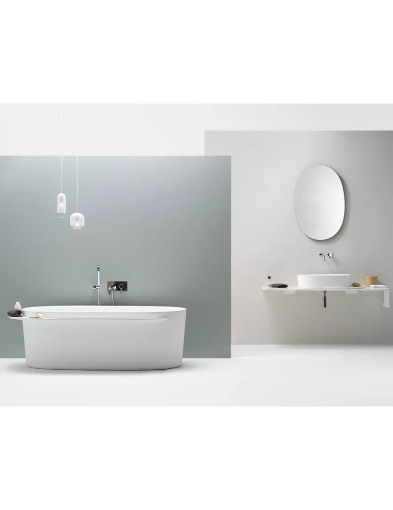 Baignoire îlot en solid surface Plateau, de Ex.t Design