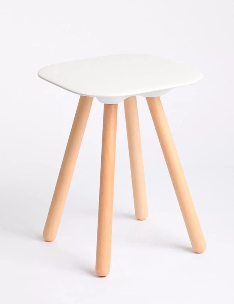 Tabouret de douche en polyuréthane Nude, de Geelli.
