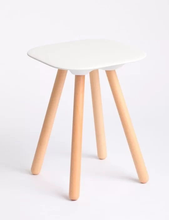 Tabouret de douche en polyuréthane Nude, de Geelli.