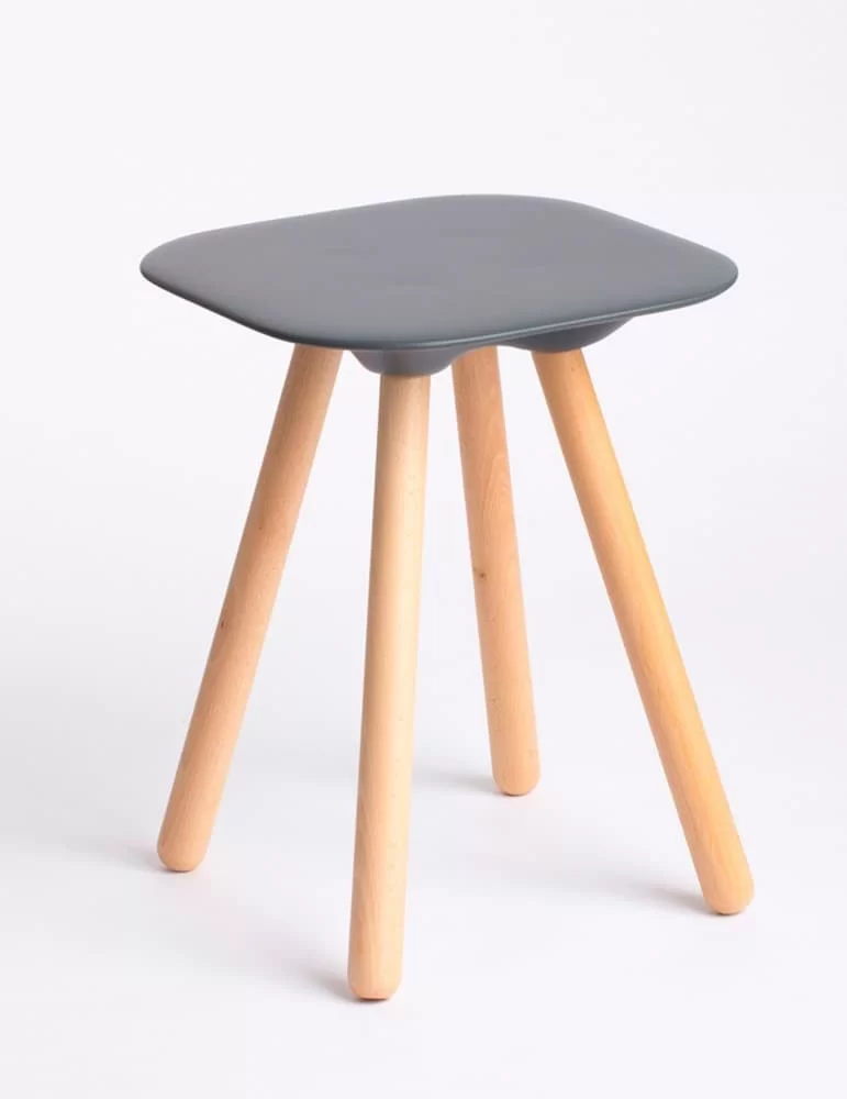 Tabouret de douche en polyuréthane Nude, de Geelli.