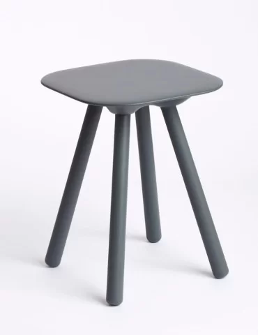 Tabouret de douche en polyuréthane Nude, de Geelli. 2