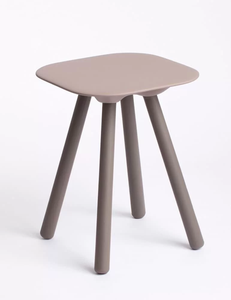 Tabouret de douche en polyuréthane Nude, de Geelli.