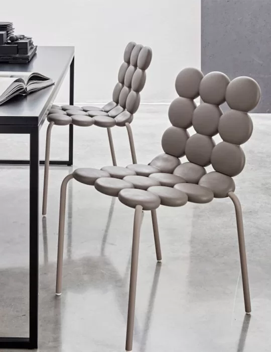 Chaise design italien en polyuréthane, Mints