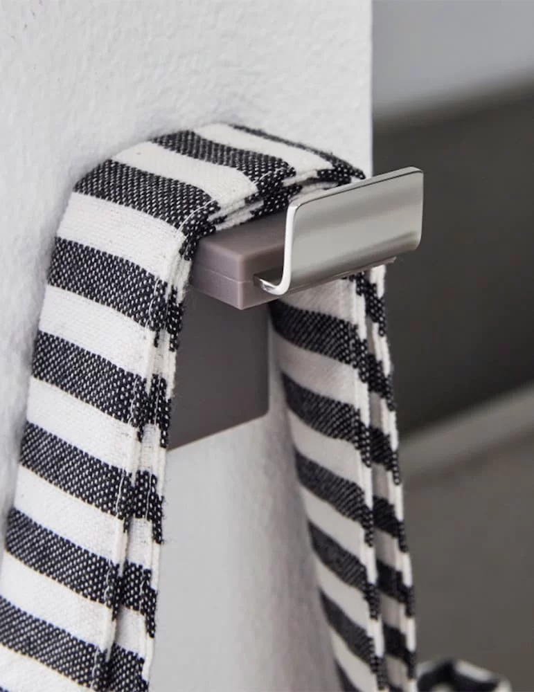 Patère en gel polyuréthane et aluminium anodisé, Inlinea Appendino