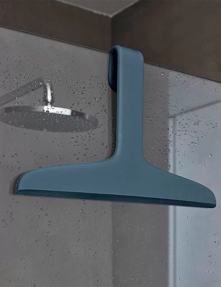 Raclette porte-peignoir en gel Tito, de Geelli