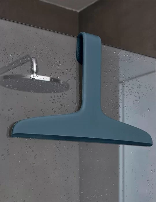 Raclette porte-peignoir en gel Tito, de Geelli