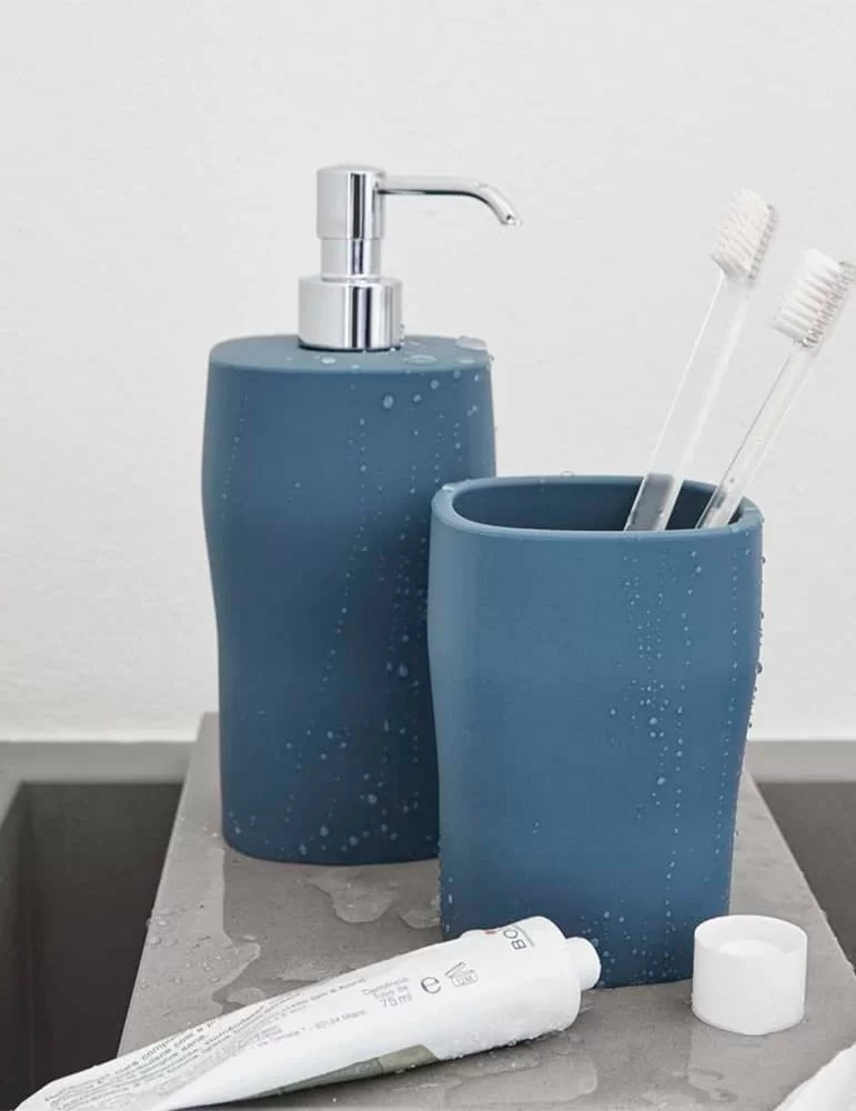 Gobelet en gel polyuréthane souple et élégant, GRACE de Geelli