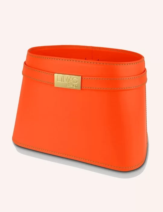 Porte-magazines en cuir Clotidie, de Limac Design