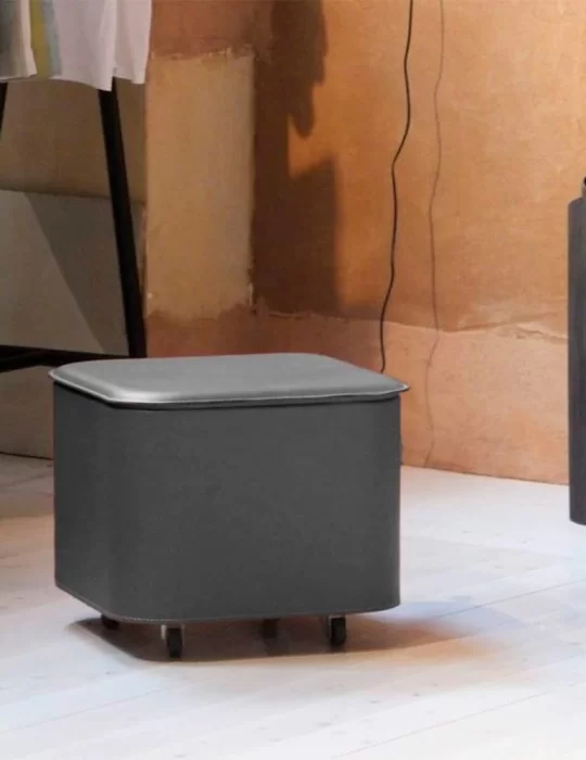 Pouff en cuir Puffo de Limac Design