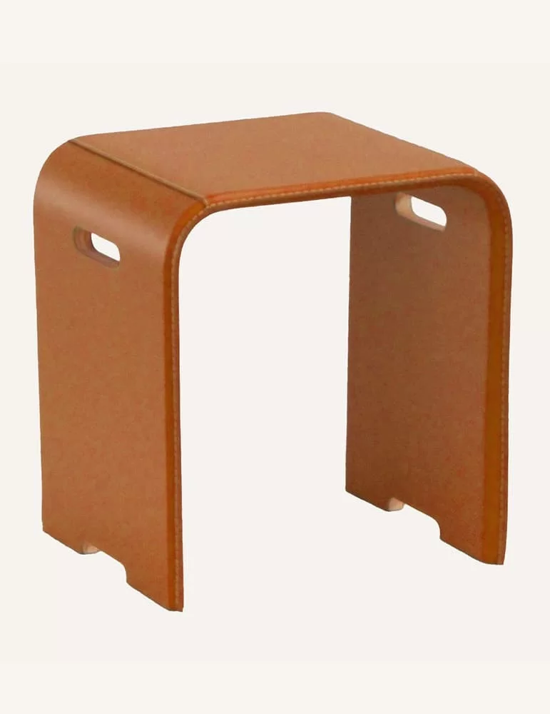 Tabouret en bois revêtu de cuir Sgaby de Limac Design