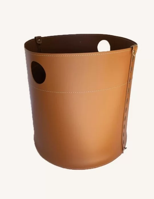 Porte-bois en cuir Giro de Limac Design Porte-bois en cuir Giro de Limac Design