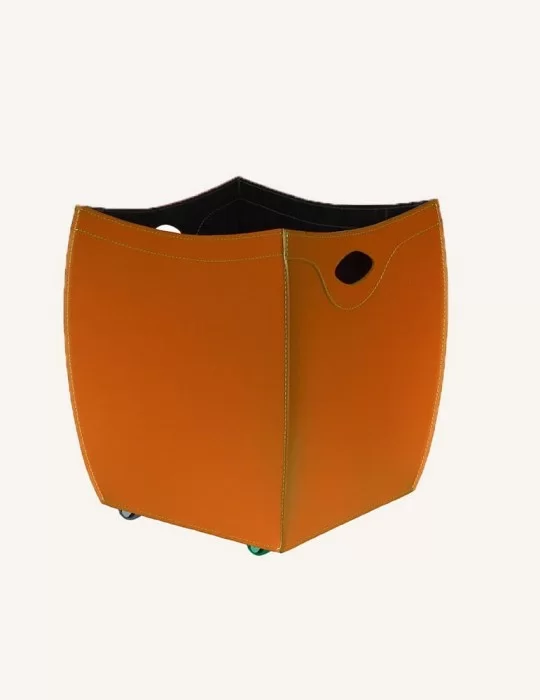 Porte-bois en cuir Botte de Limac Design