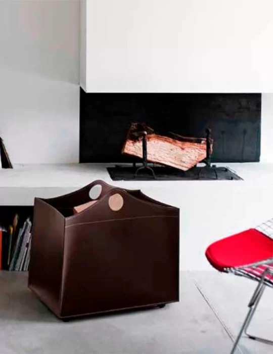 Porte-bois en cuir Woodbag de Limac Design