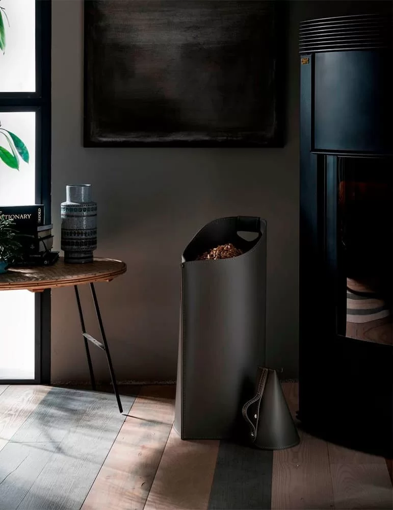 Porte-pellets en cuir haut de gamme Sapel de Limac Design Porte-pellets en cuir haut de gamme Sapel de Limac Design