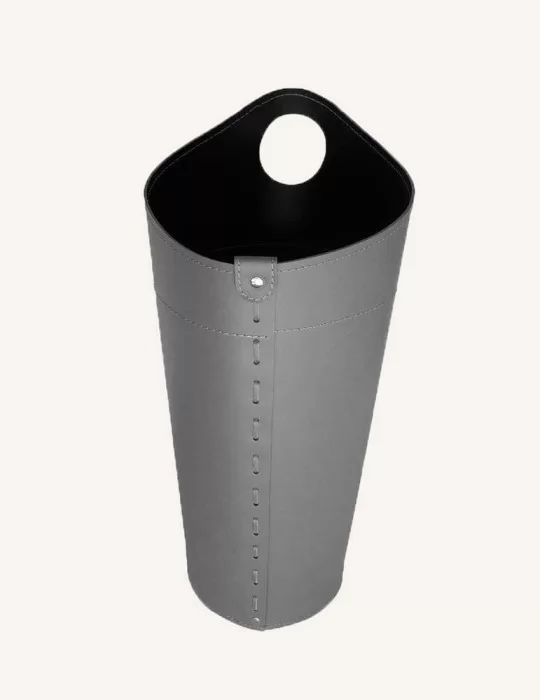 Porte-outils cheminée en cuir Nidac de Limac Design