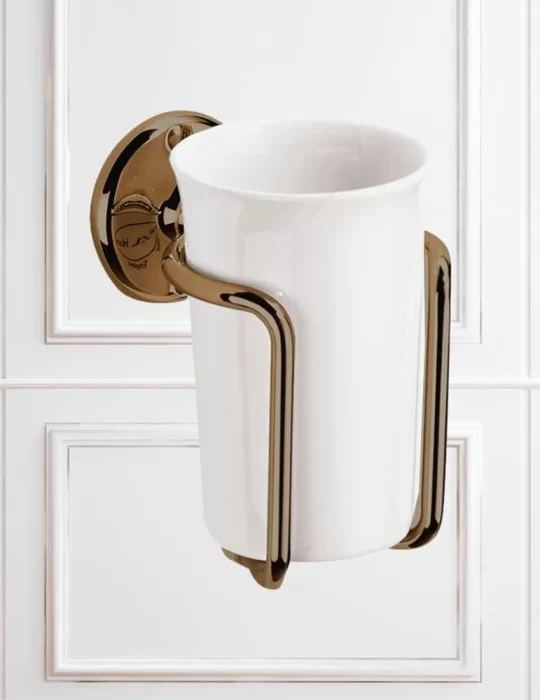 Porte-gobelet mural St. James, de Gentry Home.