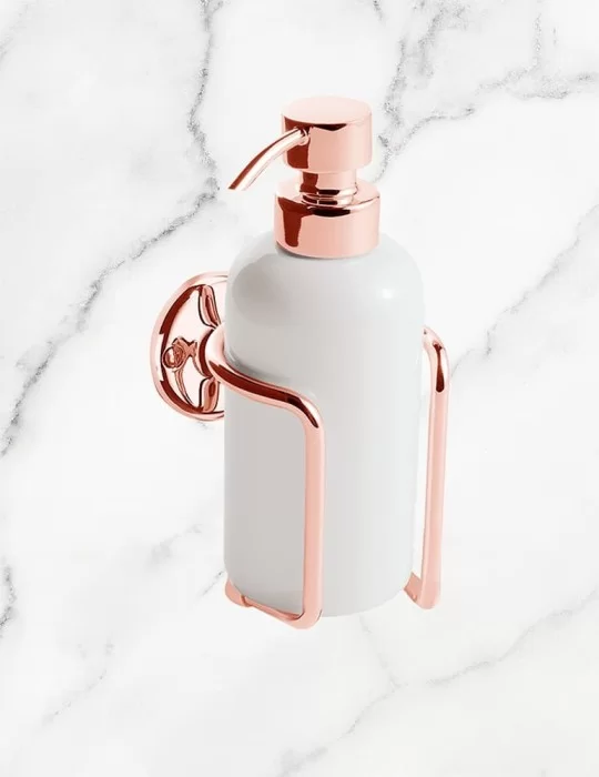 Distributeur savon mural St. James, de Gentry Home.