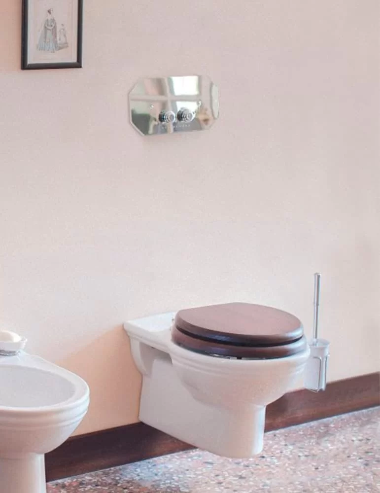 WC suspendu style vintage Victorian, de Gentry Home.