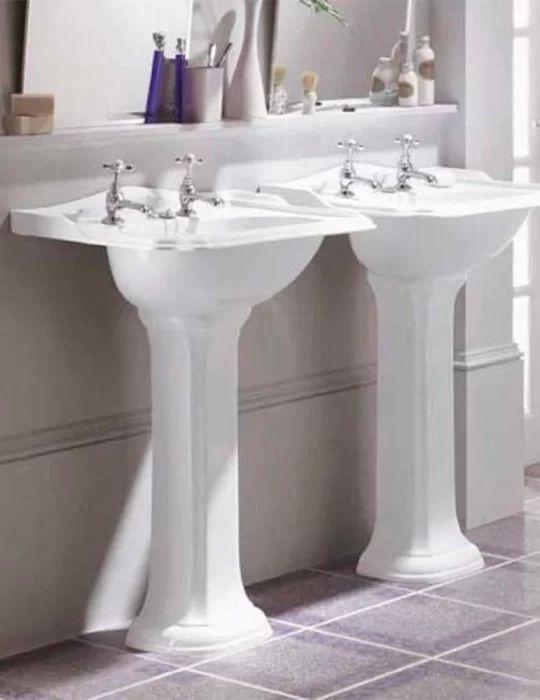 Lavabo colonne vintage en céramique Balasani, de Gentry Home