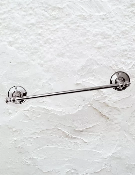 Porte-serviettes Kent en laiton massif, de Gentry Home.