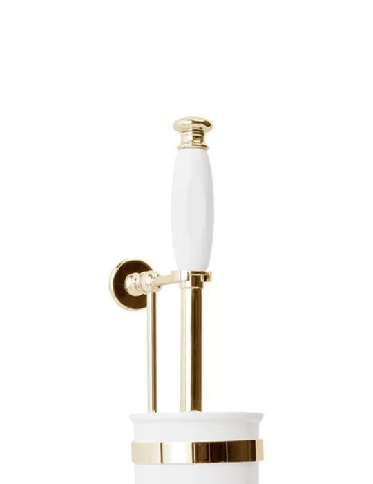 Pot à balai mural en céramique et laiton massif Queen, de Gentry Home.