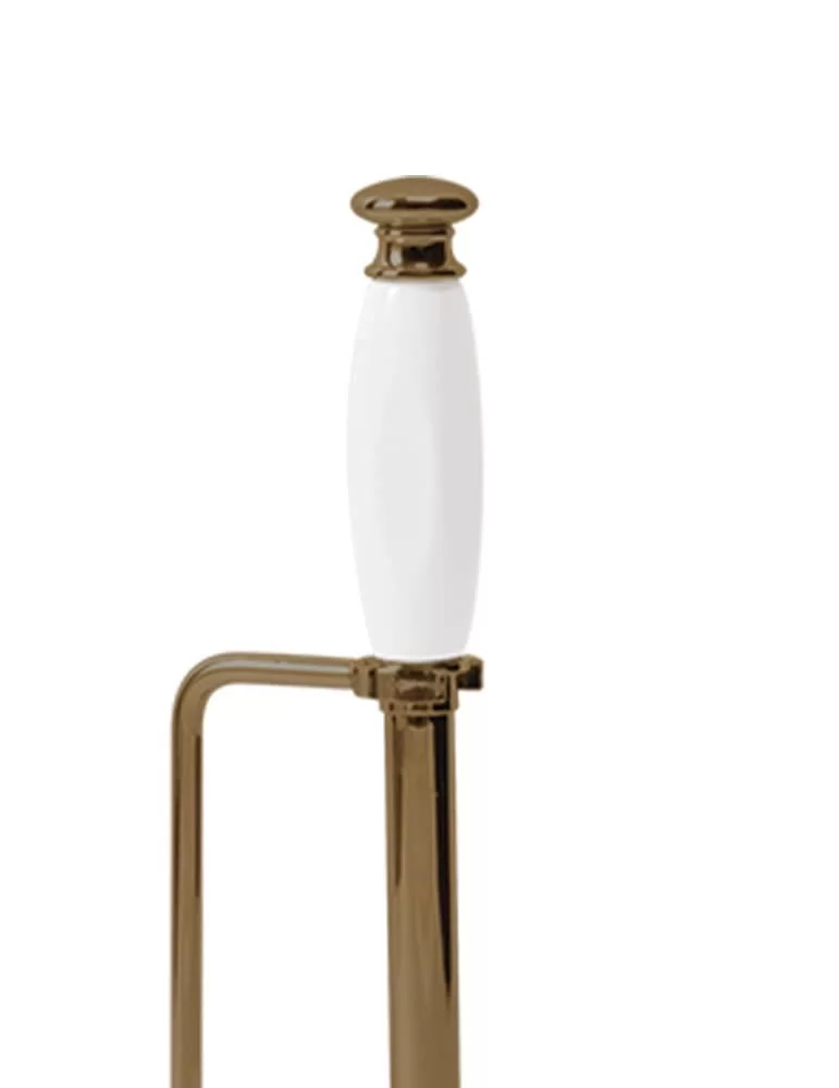 Pot à balai en céramique et en laiton massif Queen, de Gentry Home.