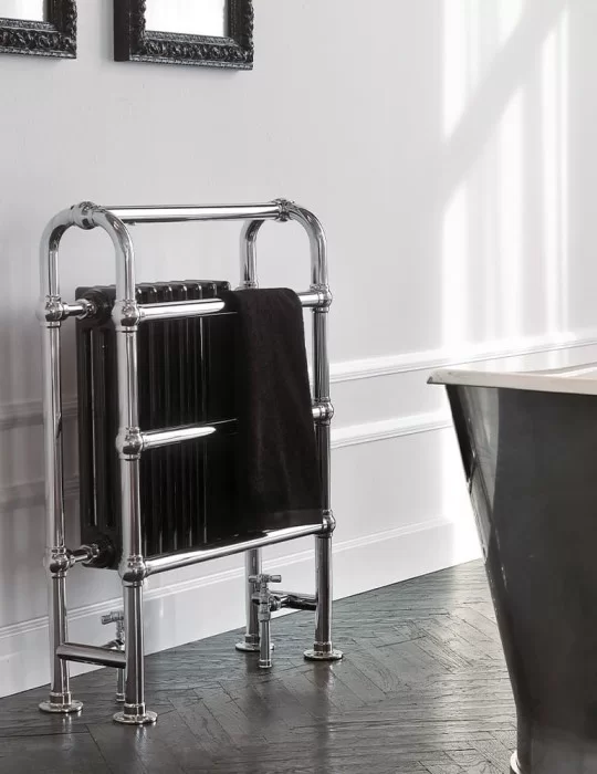 Radiateur Park Lane en laiton massif, de Gentry Home. Installation sol Radiateur Park Lane en laiton massif, de Gentry Home. Installation sol