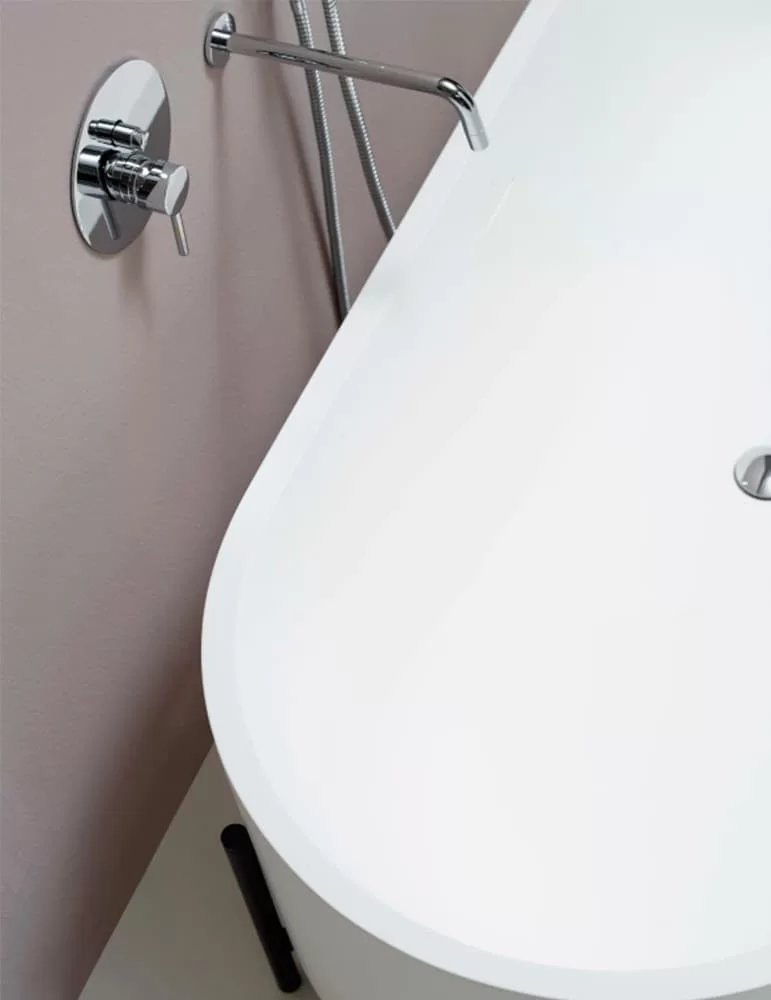 Mitigeur bain/douche thermostatique mural MVT Sleek, d'Ex.t Design