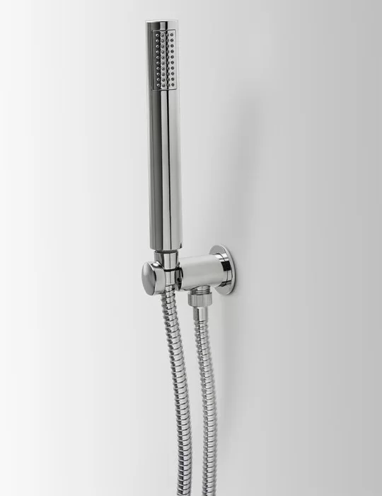 Set de douche en laiton chromé SD Sleek, d'Ex.t Design.