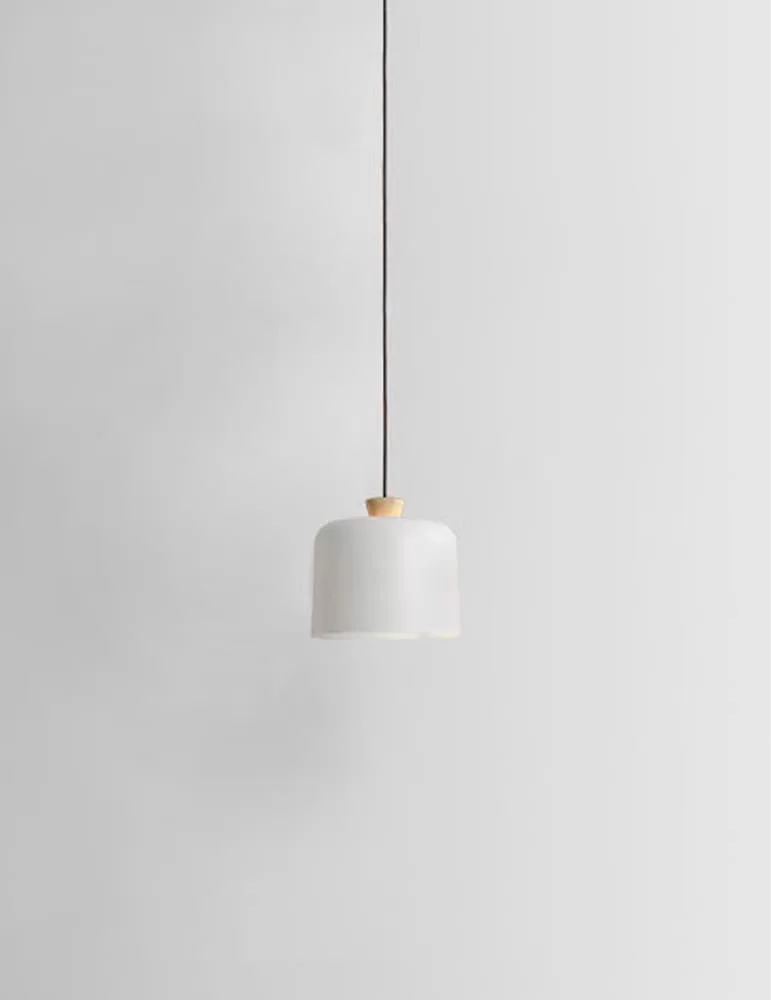 Suspension design pour salle de bain Fuse, d'Ex.t Suspension design pour salle de bain Fuse, d'Ex.t