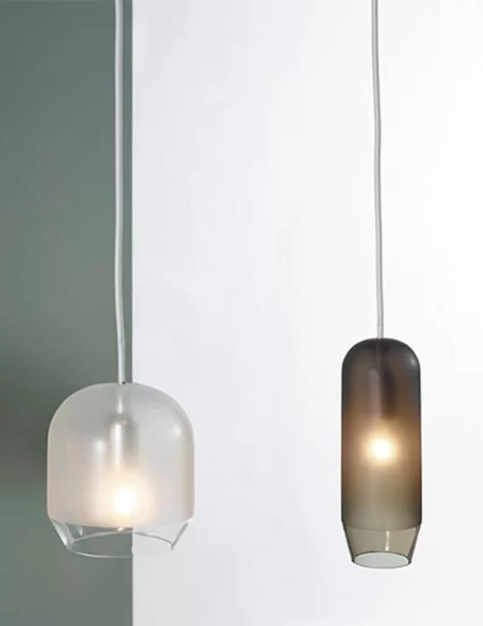 Suspension design pour salle de bain Fuse, céramique