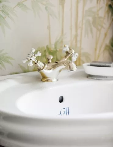 Lave main pour wc style vintage Hillingdon, de Gentry Home 2