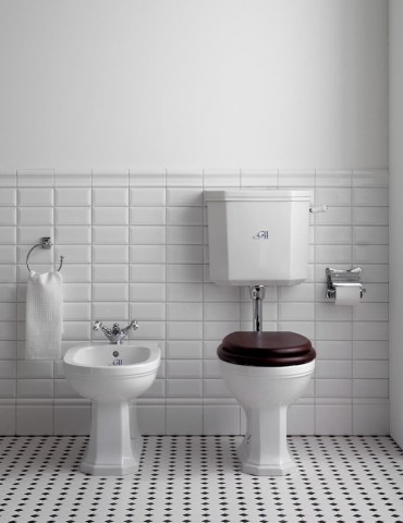 WC classique avec réservoir bas Claremont, de Gentry Home