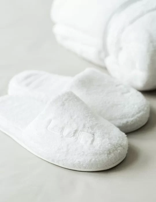 Chaussons éponge Cosy Slippers, de Luin Living