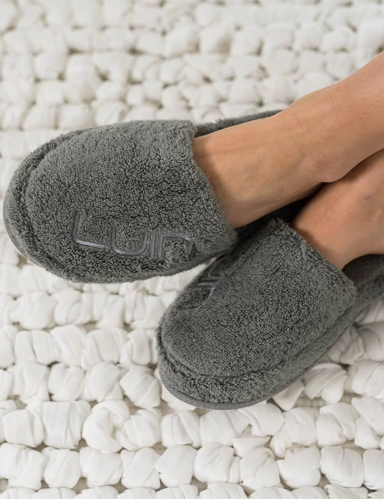 Chaussons éponge Cosy Slippers, de Luin Living