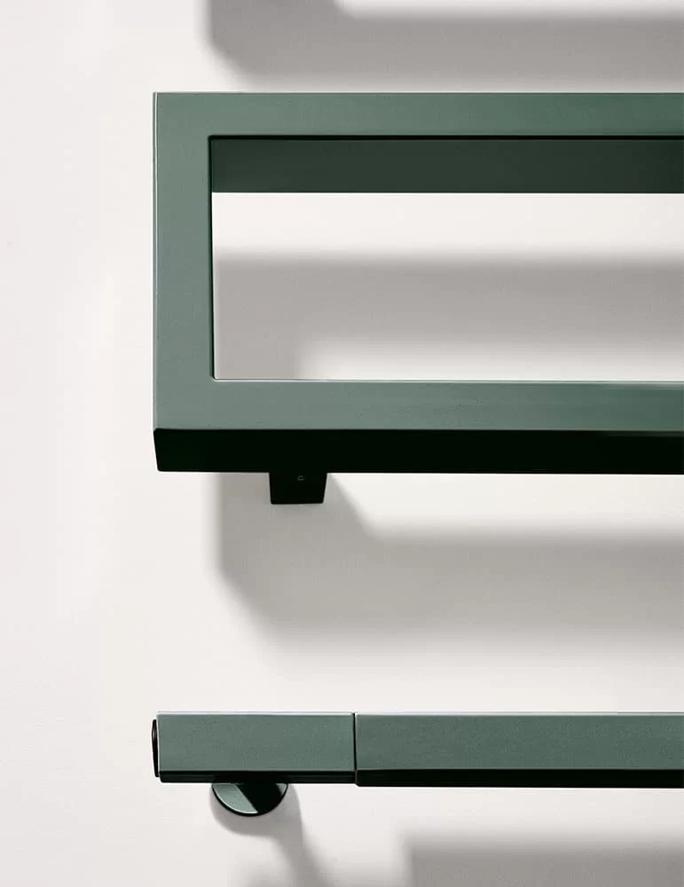 Sèche-serviettes design haut de gamme Snake, de Scirocco