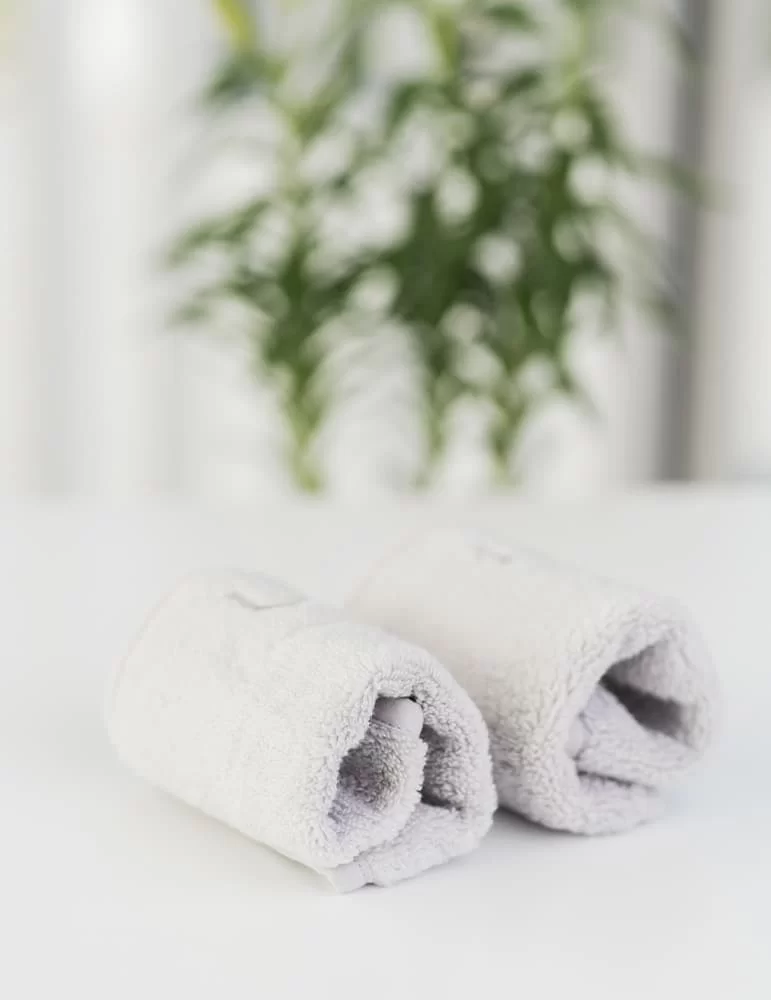 Lot de 2 serviettes de Spa 30x30 cm. Luin Living