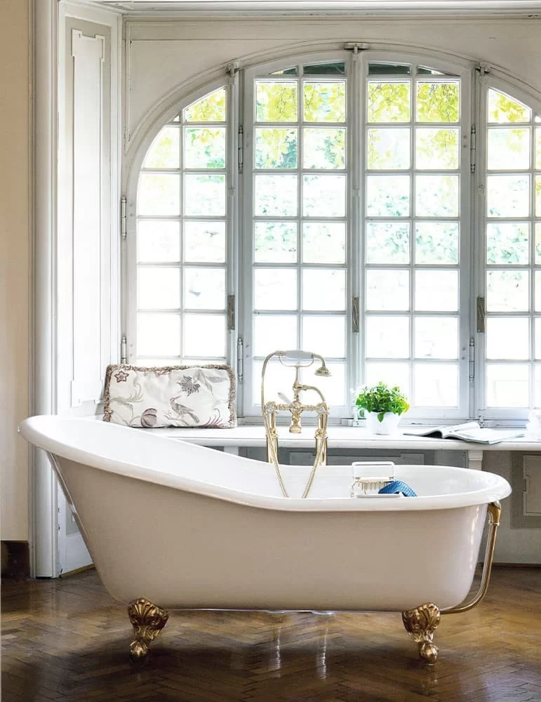 Baignoire îlot en fonte Jasmine, de Gentry Home Baignoire îlot en fonte Jasmine, de Gentry Home