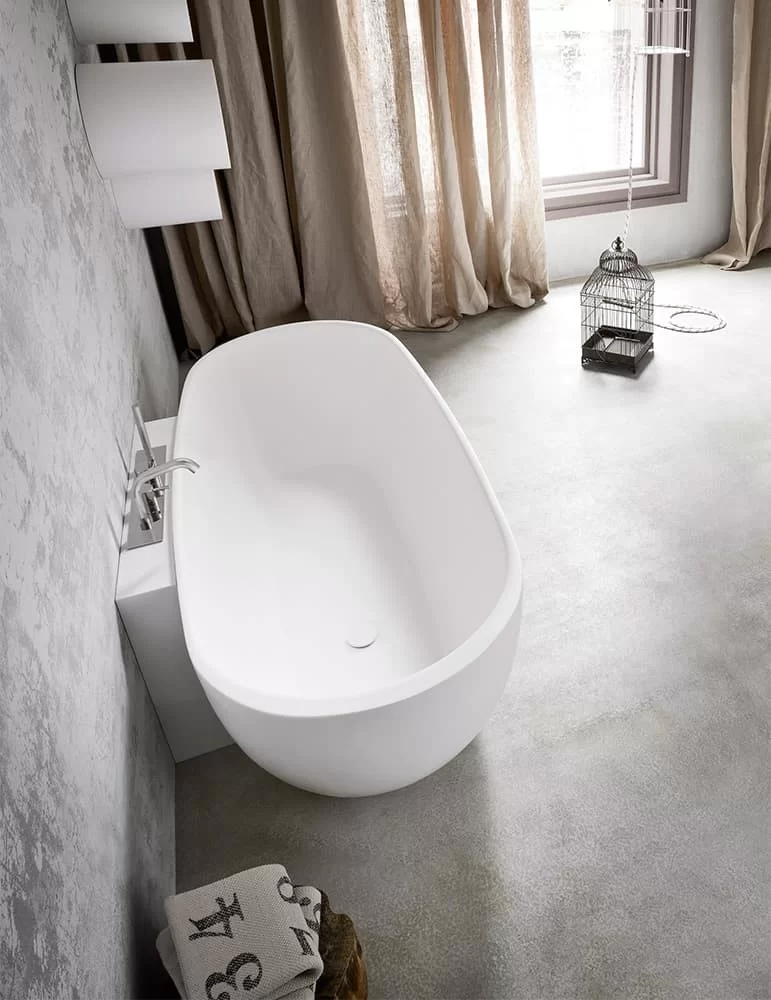 Baignoire Hole with "Shelf", de Rexa Design Baignoire Hole with "Shelf", de Rexa Design