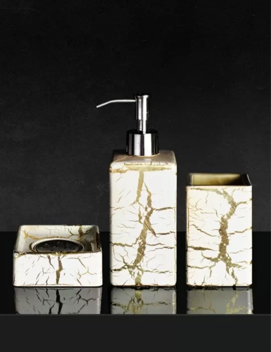 Coffret d'accessoires salle de bain Kalahari, de Glass Design