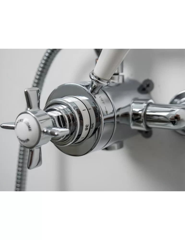 Colonne de douche thermostatique New Royal, de Gentry Home