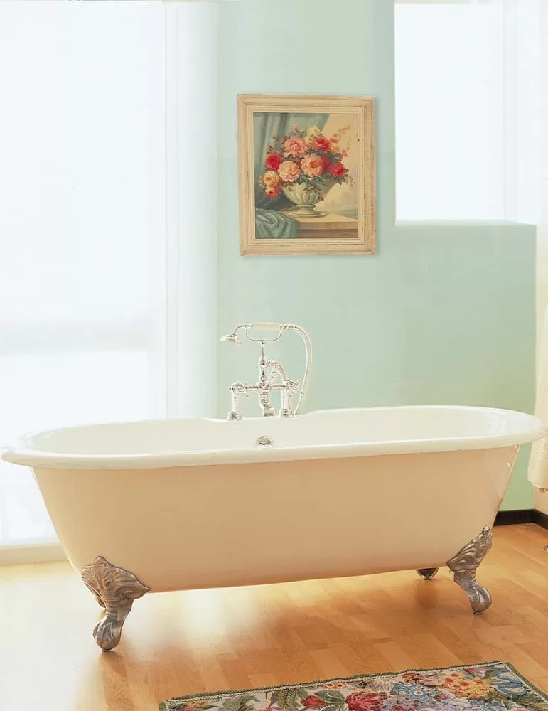 Baignoire îlot en fonte Violet, de Gentry Home.