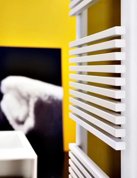 Sèche-serviettes électrique Trim Bath, d'Antrax IT