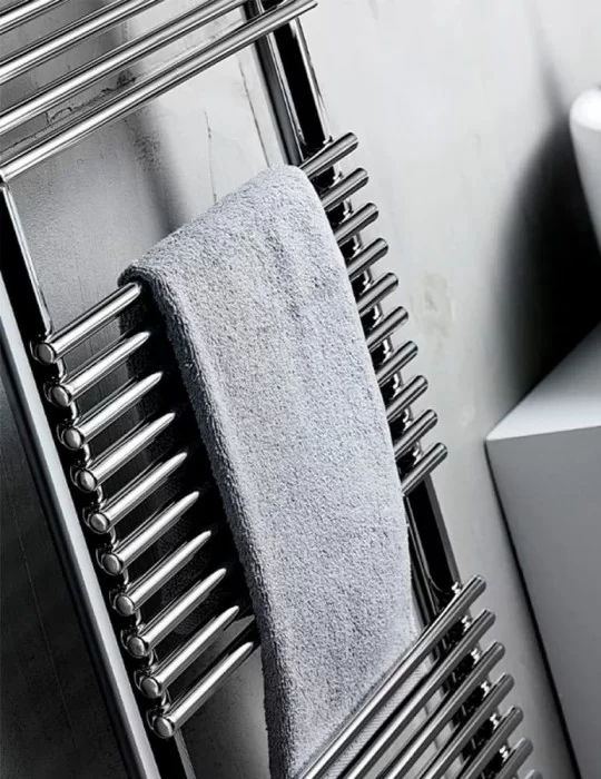 Sèche-serviettes BD13 chrome, d'Antrax IT