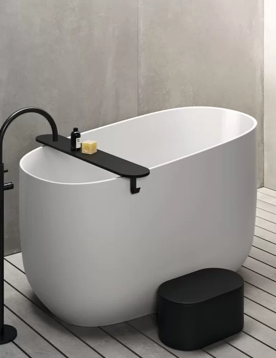 Marche avec rangement pour baignoire DIP de Rexa Design