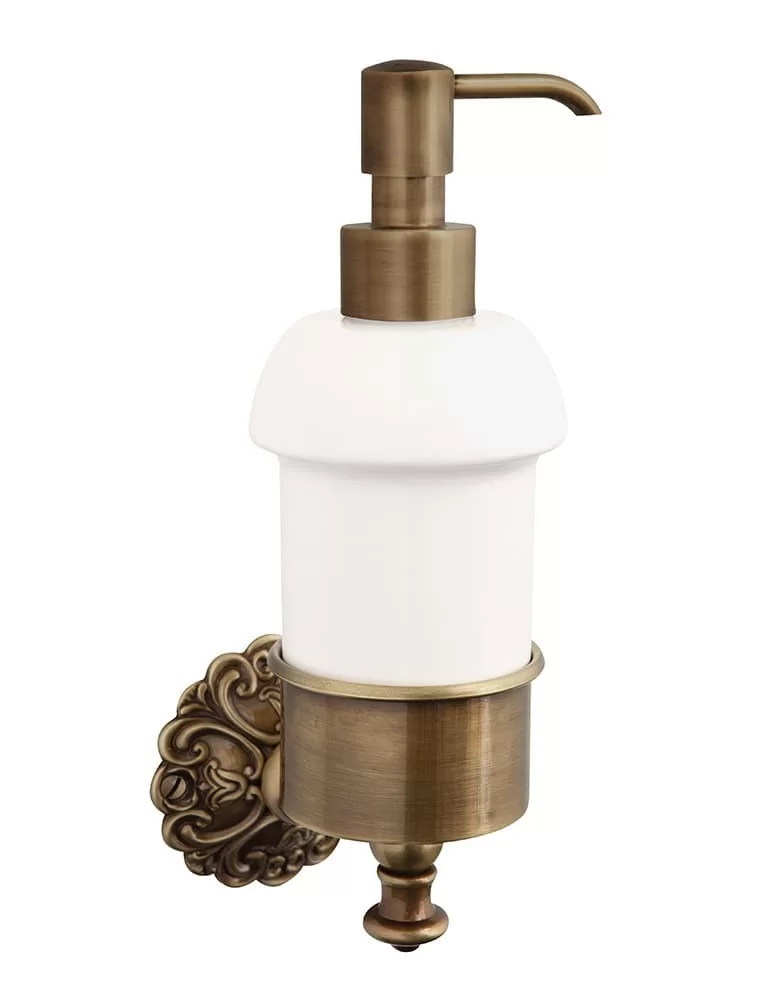 Distributeur savon mural Ivy, de Gentry Home.