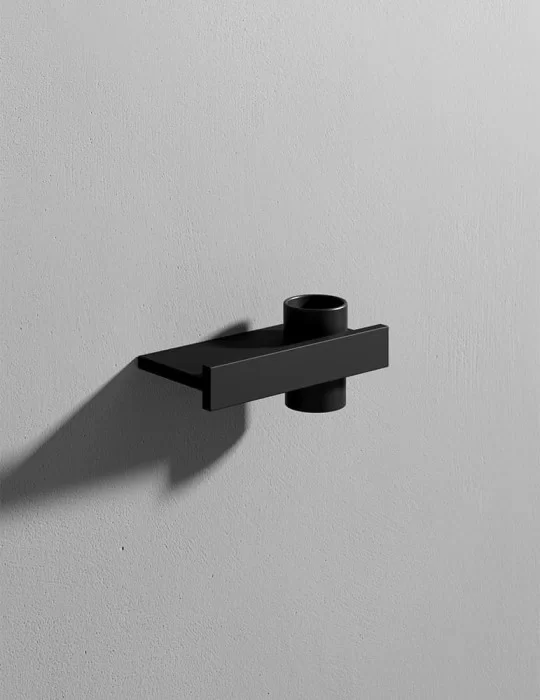 Gobelet mural avec tablette Stone, de Rexa Design