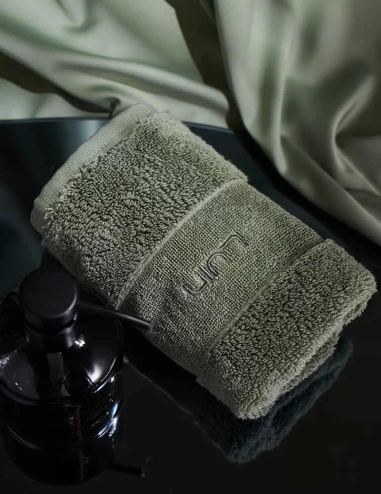 Serviette visage 30x50 cm New Elegance.