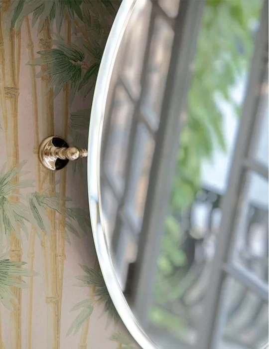 Miroir ovale inclinable Eve, de Gentry Home