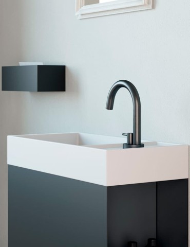 Mitigeur à poser pour lavabo VIRGOLA, de Rexa Design